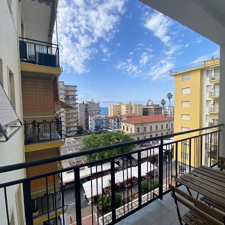 La Perla Marina Apartamento Arma di Taggia Exterior foto